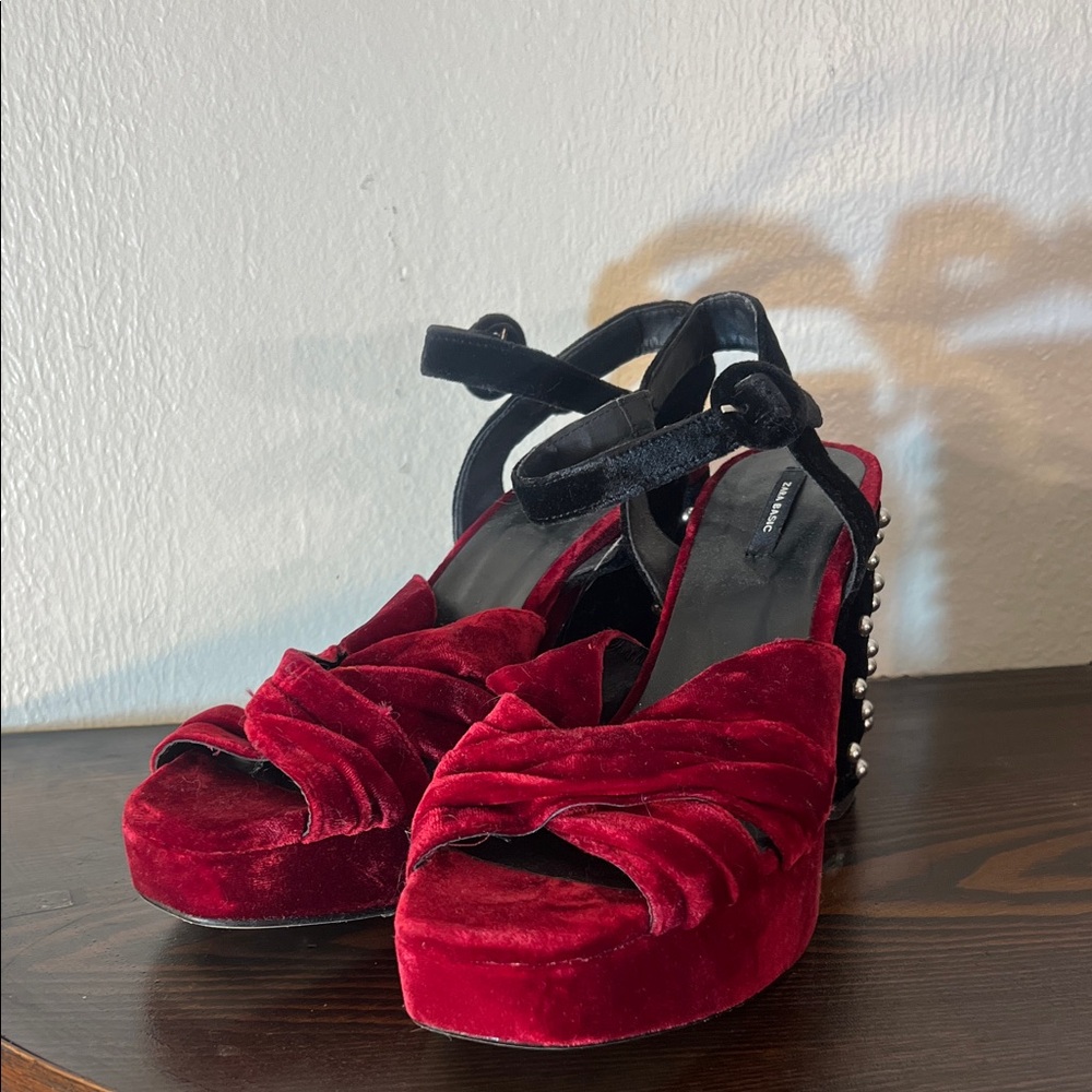 Zara Deep Red and Black Velvet Platform Heels Silver Studs Heel Sz 40 9 - Picture 6 of 6